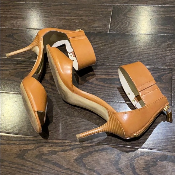 Michael Kors heeled sandals - Picture 7 of 9